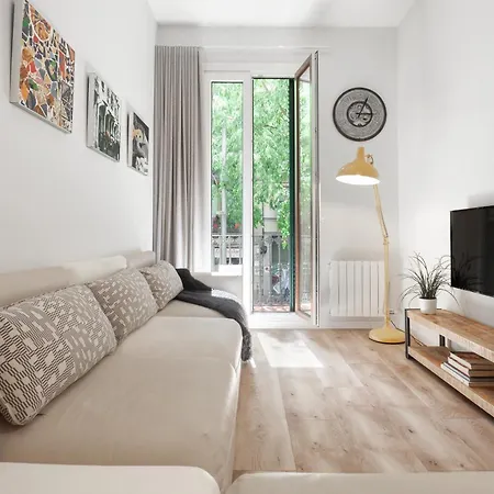 Appartement Art House Fira *