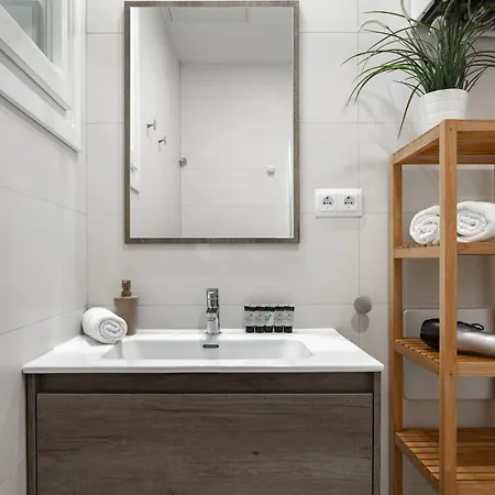 Art House Fira Appartement *