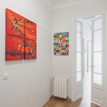 Apartment Art House Fira Apartments *