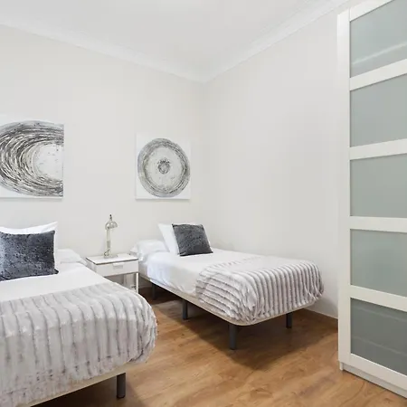 Art House Fira Apartments