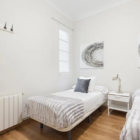 Apartment Art House Fira Apartments *