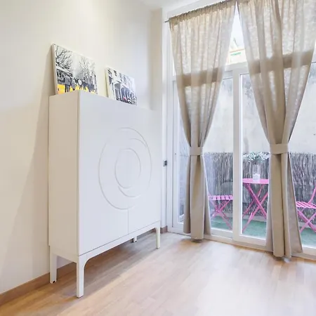 Art House Fira Apartments Apartment