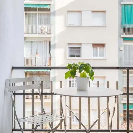 Art House Fira Apartments