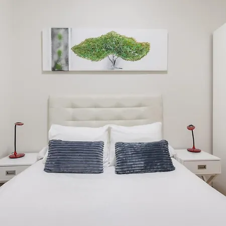 Apartment Art House Fira Apartments Barcelona